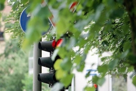 Verdeckte Schilder und Ampeln