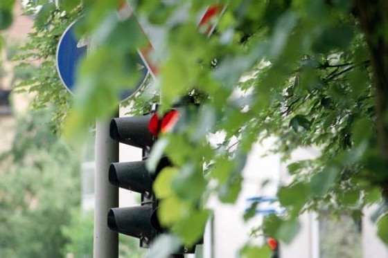 Verdeckte Schilder und Ampeln