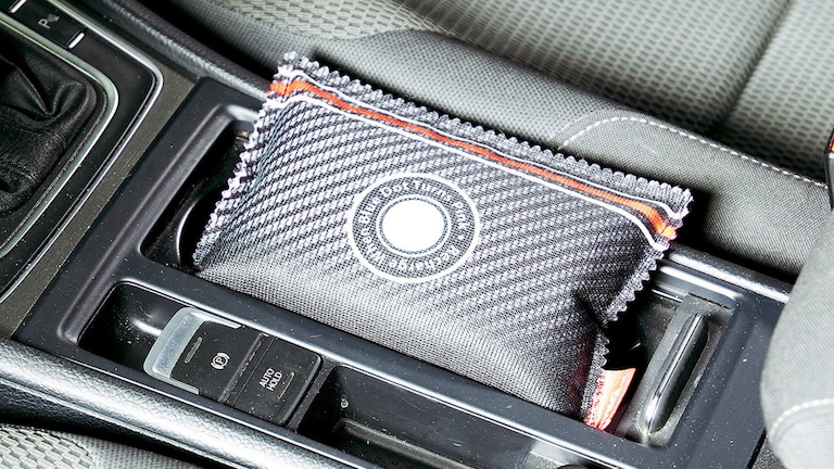 Raus mit der Nässe Feuchtigkeit im Auto