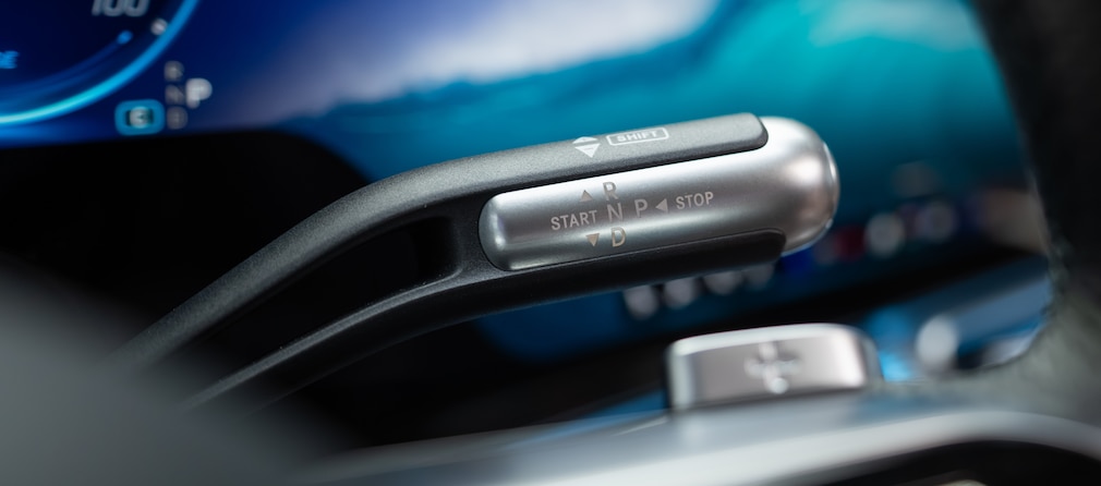 Lenkstockhebel für die Fahrstufenwahl des Mercedes C-Klasse C 400 4Matic EQ.