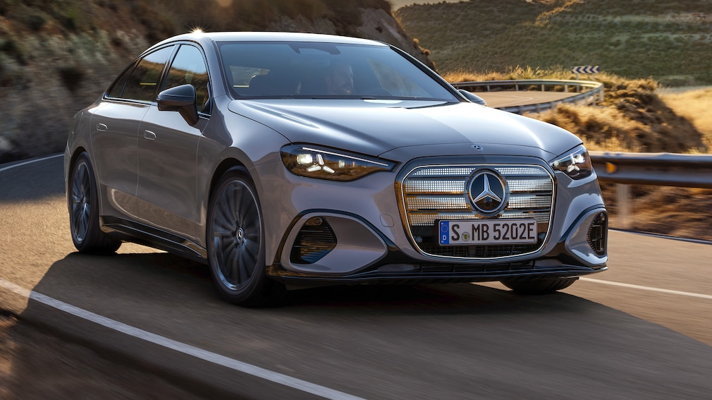 Mercedes C-Klasse C 400 4Matic EQ