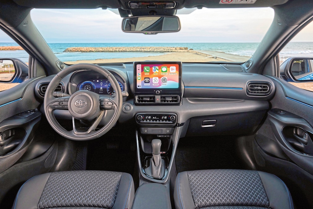 Toyota Yaris Hybrid 130
