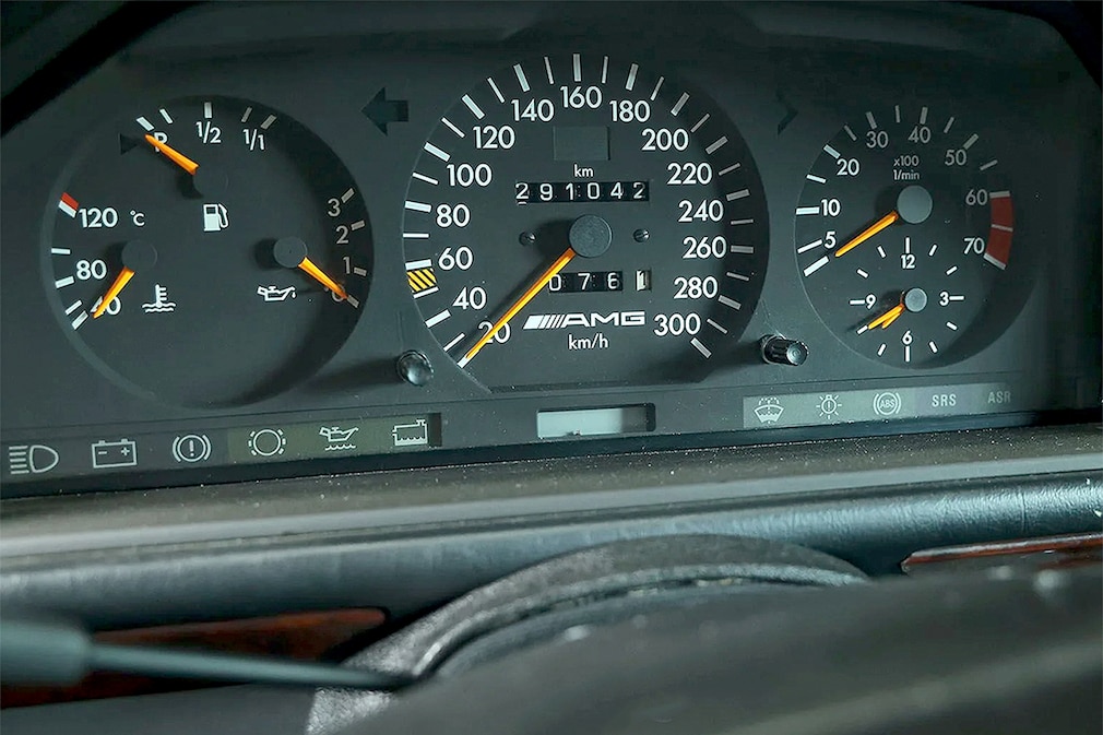 Mercedes-Benz 500 E 6.0 AMG