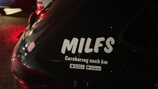 Milfs: Carsharing-Riese Opfer von Vandalismus