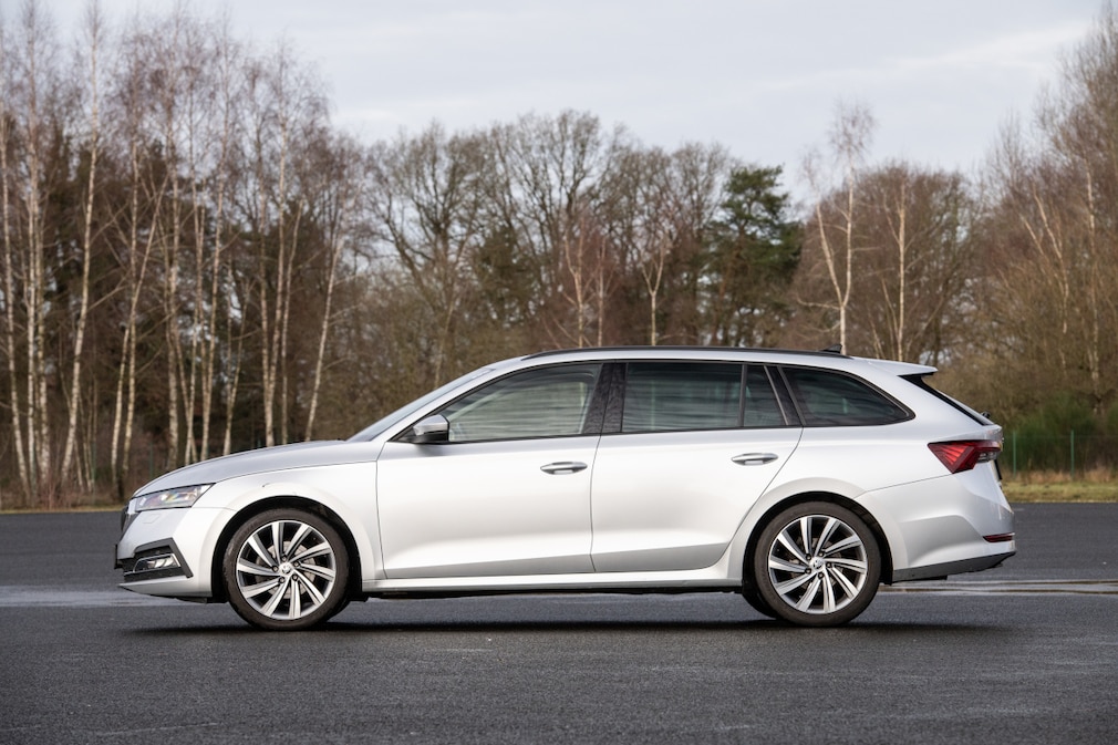 Skoda Octavia Combi 2.0 TDI DSG First Edition