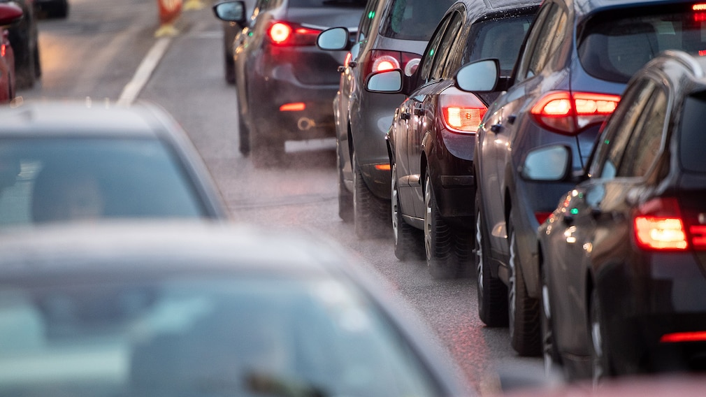 Autos im Straßenverkehr