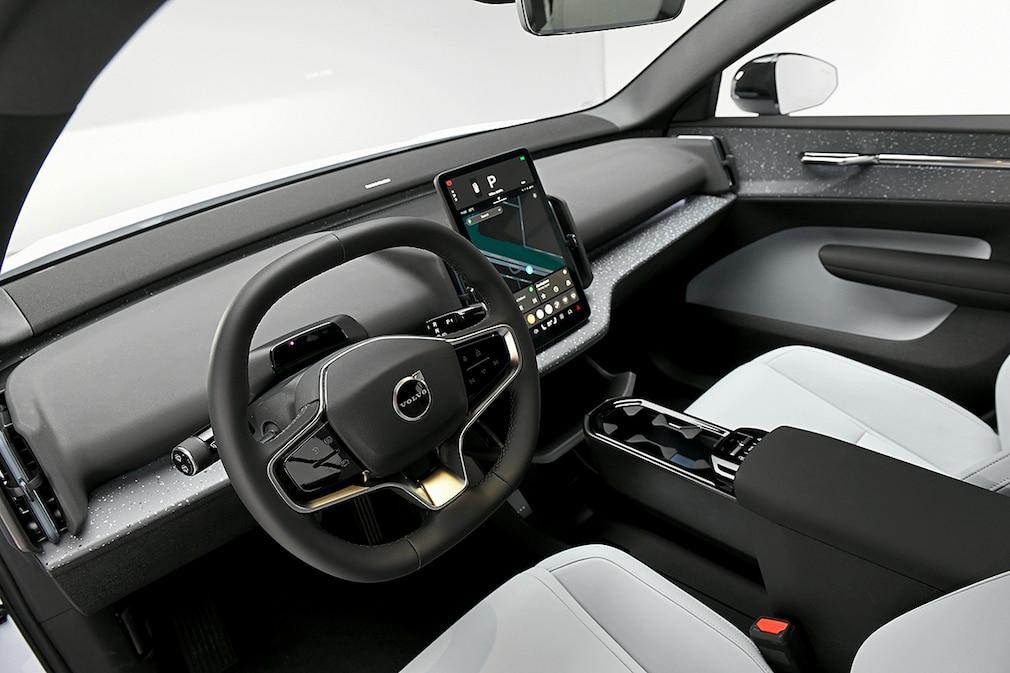 Volvo EX30
