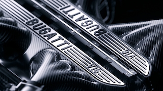 Bugatti - V16-Hybridantrieb - Pour l'éternité