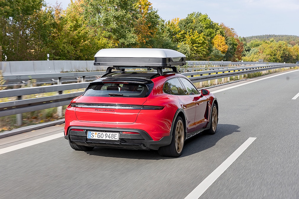 Porsche Taycan Cross Turismo