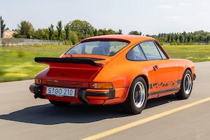 Porsche 911 Carrera 2.7