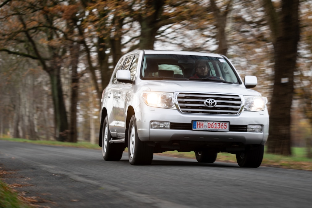 Toyota Land Cruiser V8 5.5 D-4D