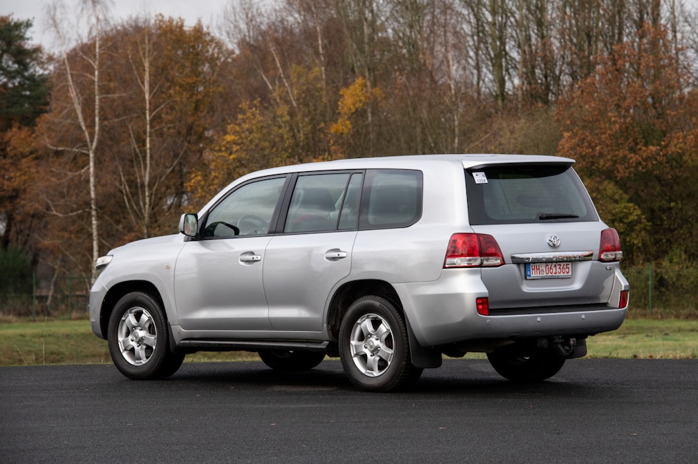 Toyota Land Cruiser V8 5.5 D-4D