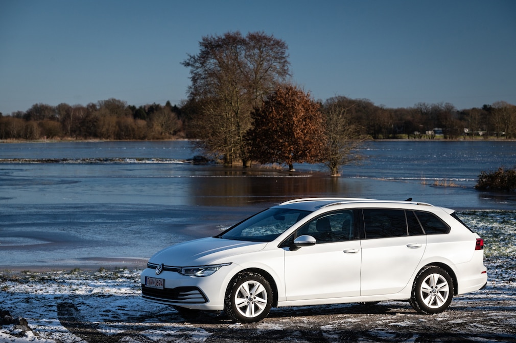 VW Golf Variant 1.5 TSI Life