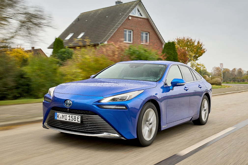 TOYOTA MIRAI