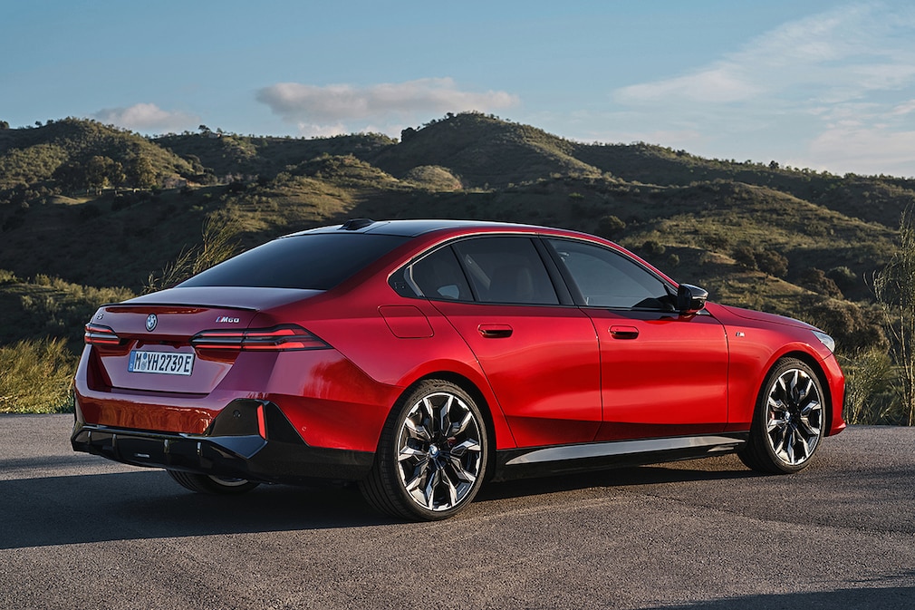 BMW i5 M60