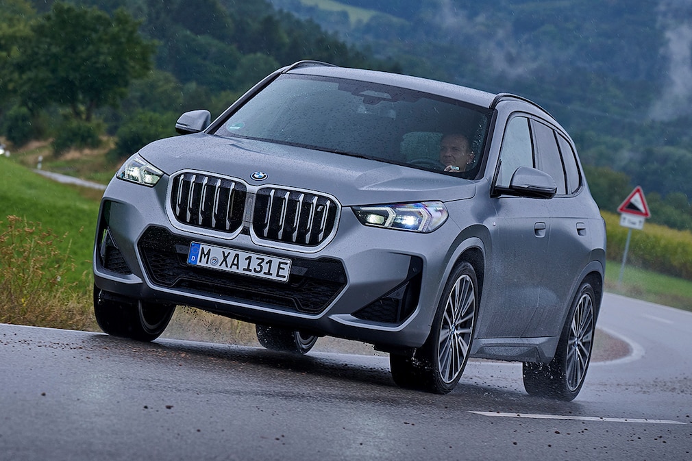 BMW iX1