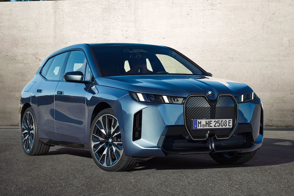 BMW iX xDrive 60 Facelift