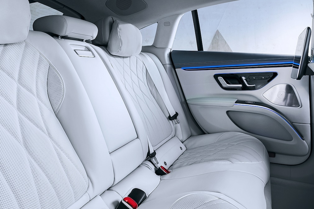 Mercedes EQS