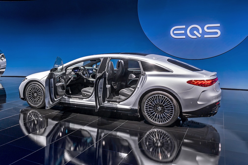 Mercedes EQS