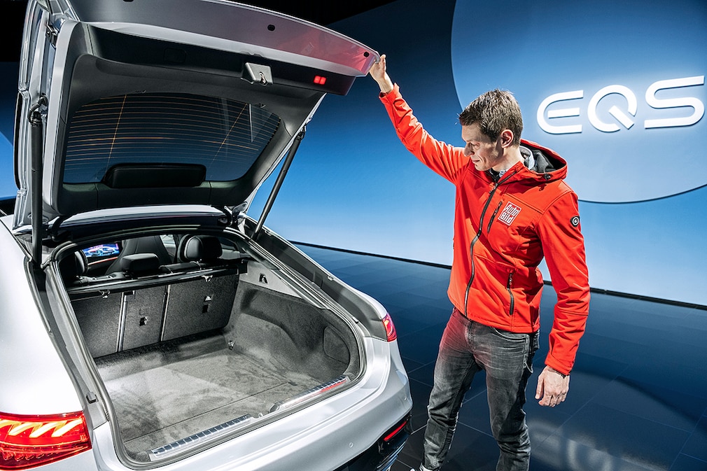 Mercedes EQS