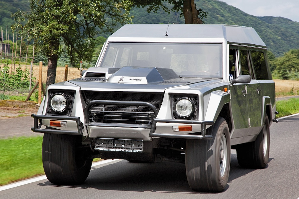 Lamborghini LM 002 Shooting Brake