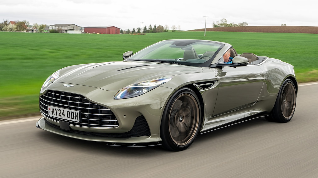 Aston Martin DB12 Volante