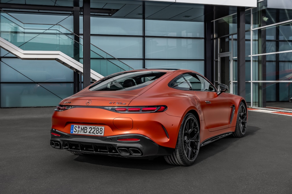Mercedes-AMG GT 63 S E Performance