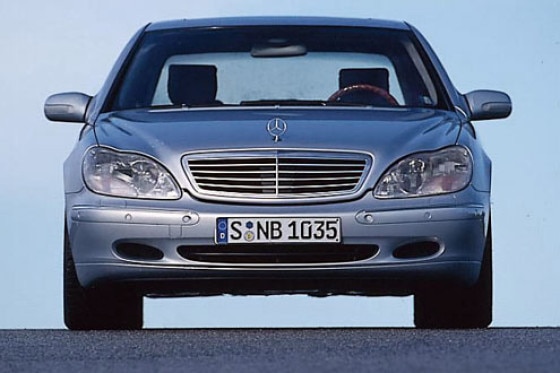 Kugelsicherer Mercedes fürs Glamour-Paar