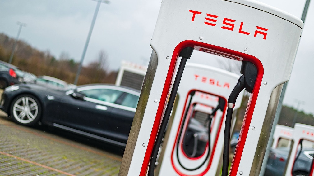 Tesla Ladestation