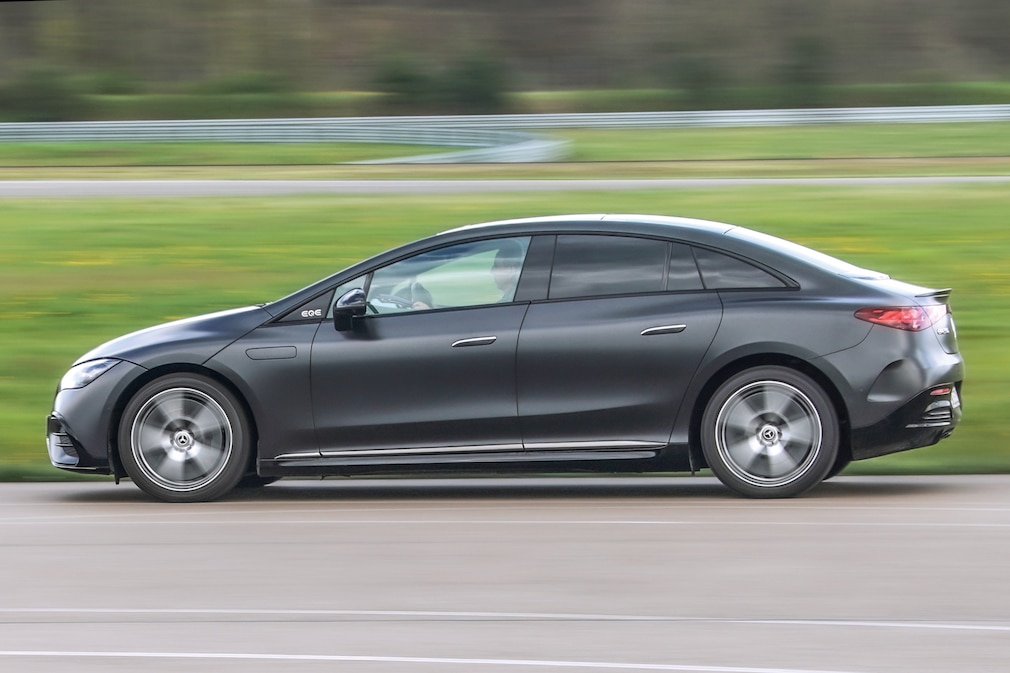 Mercedes EQE