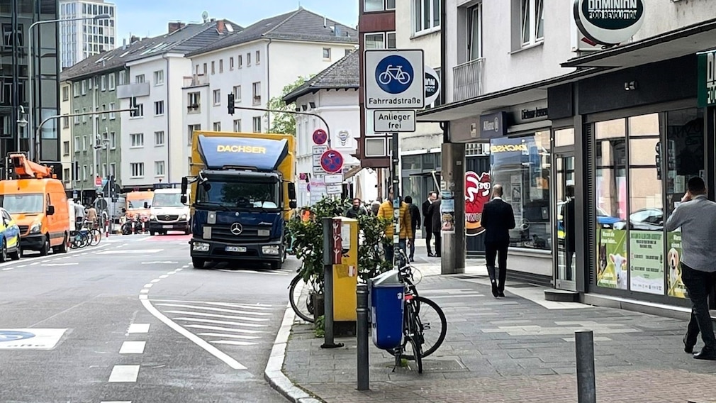 Fahrradstraße Grüneburgweg in Frankfurt/Main / Uwe Lenhart