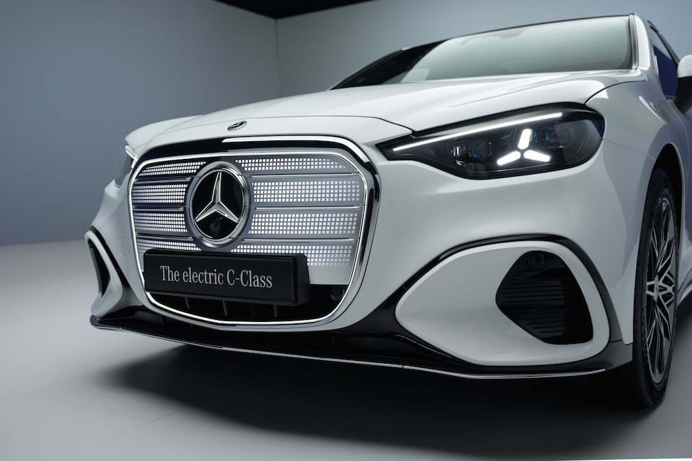 Mercedes C-Klasse C 400 4MATIC EQ