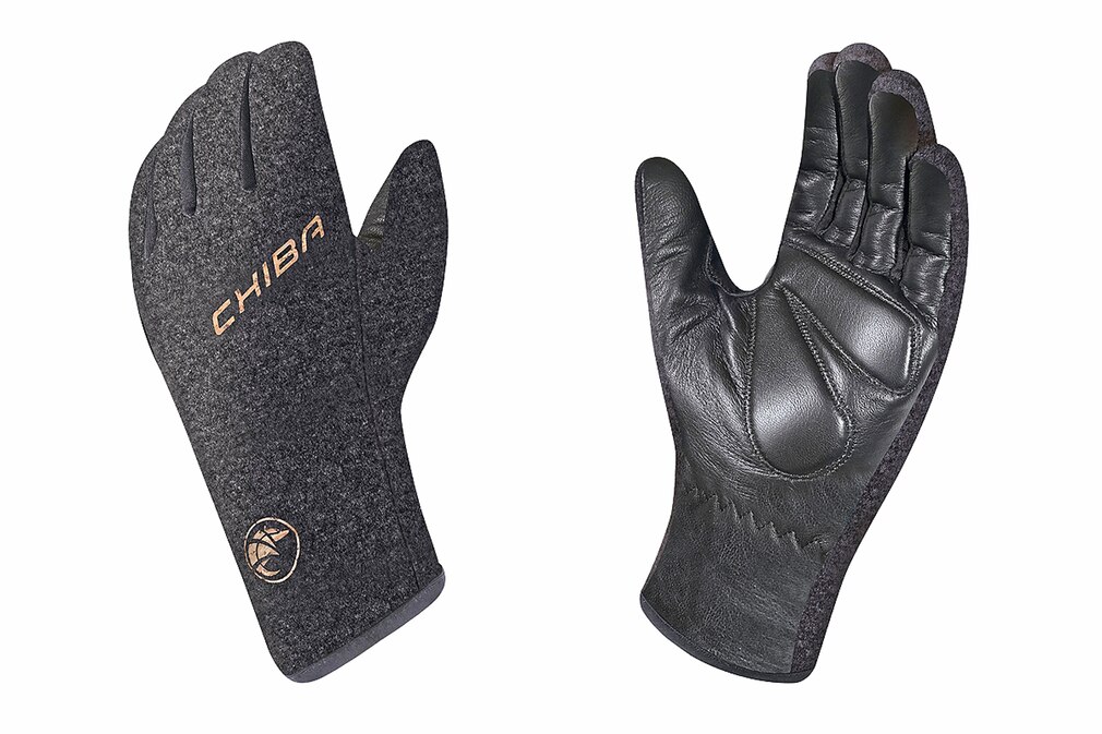 Chiba All Natural Glove Light
