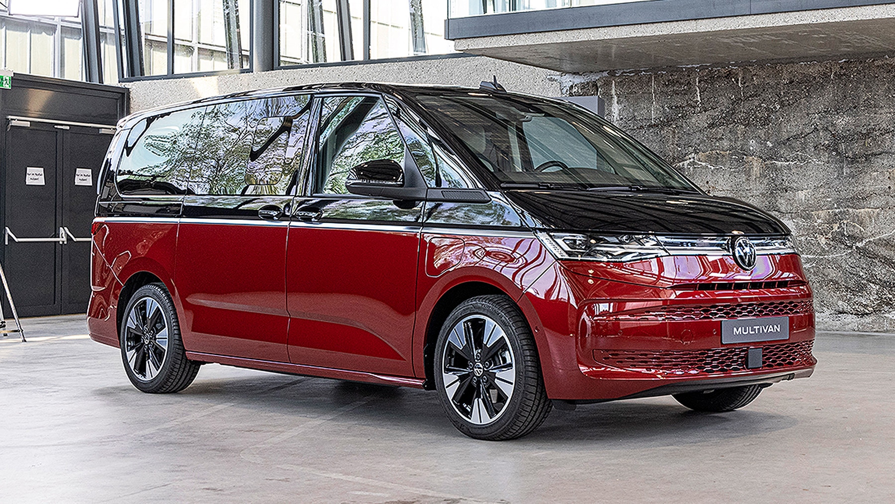 VW-Multivan-ber-13-000-Euro-g-nstiger