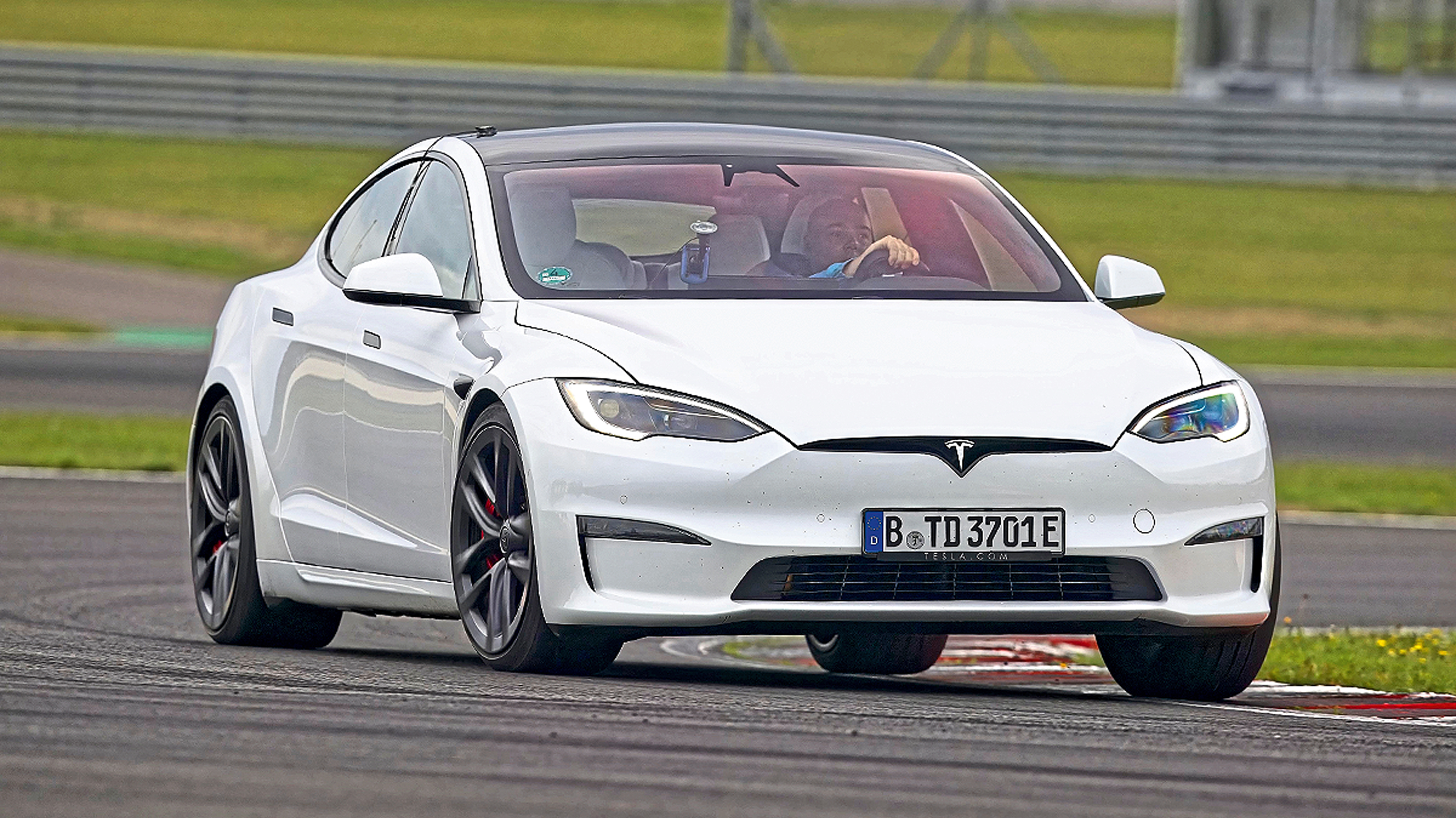 Sprintwunder Tesla Model S Plaid im Test AUTO BILD