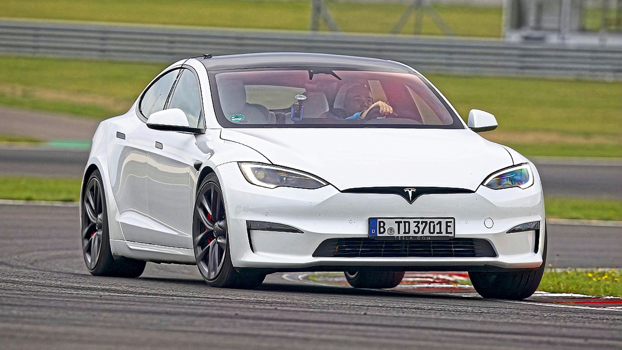 Wunderbar Tesla Plaid Preis Bild
