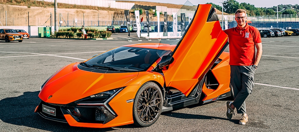 Lamborghini Revuelto