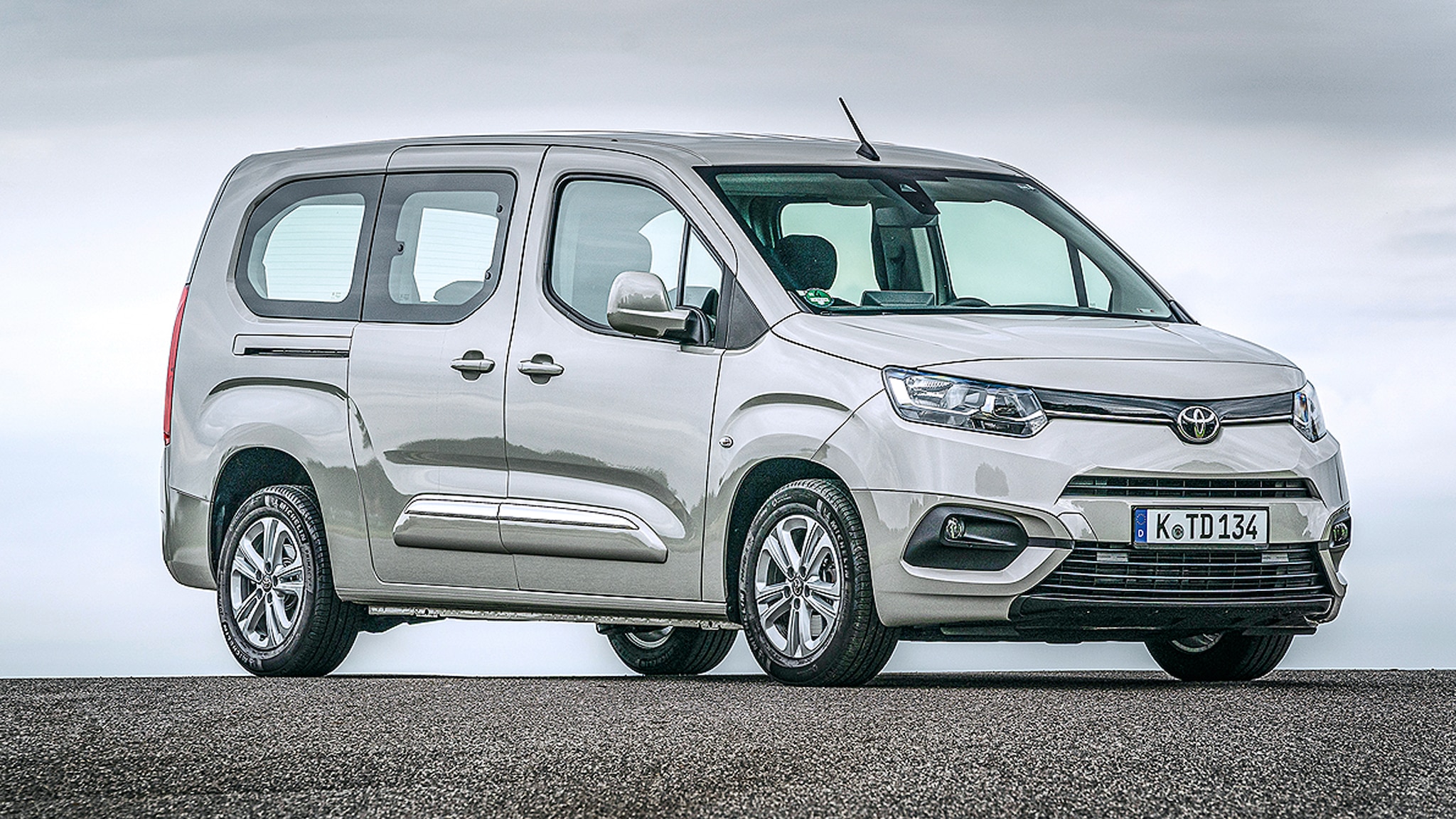 Toyota-Proace-City-Verso-mit-deftigem-Rabatt