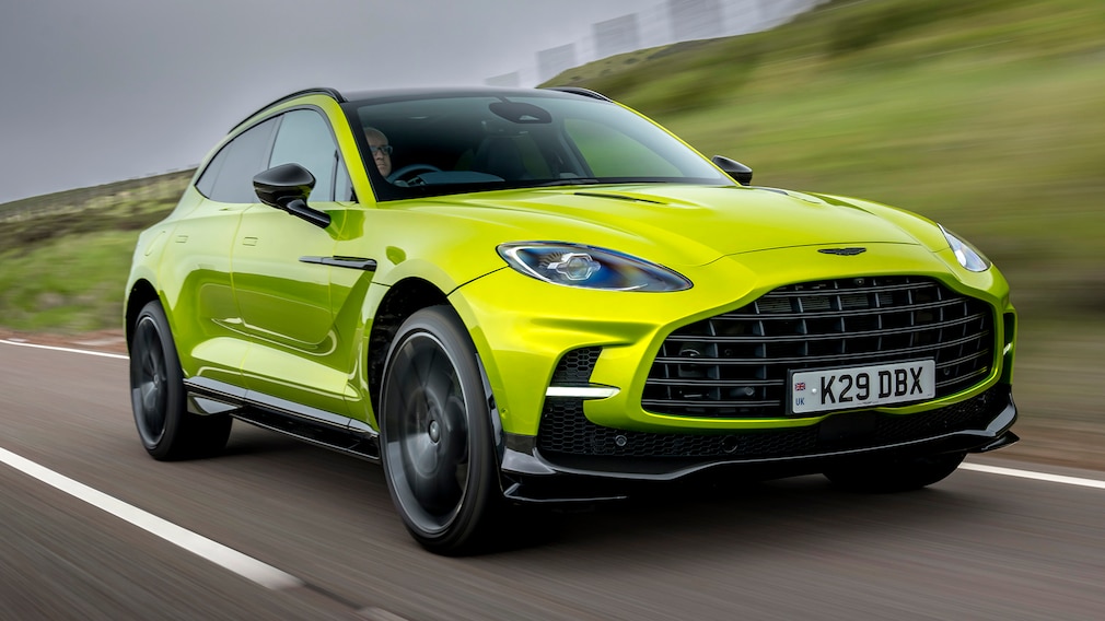 Aston Martin DBX707