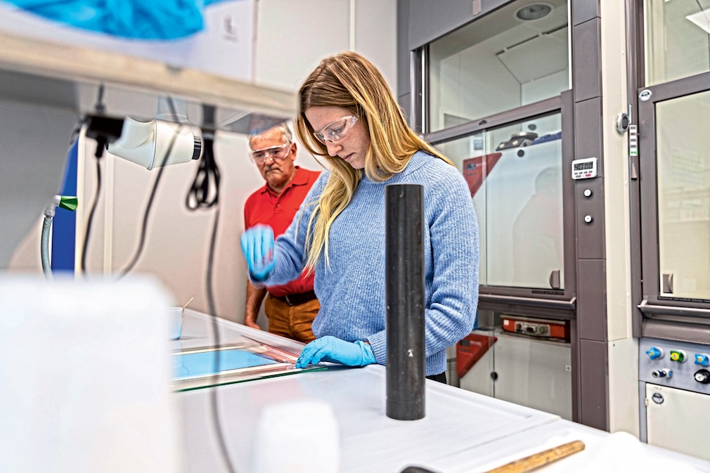 Herstellung von GFK-Platten