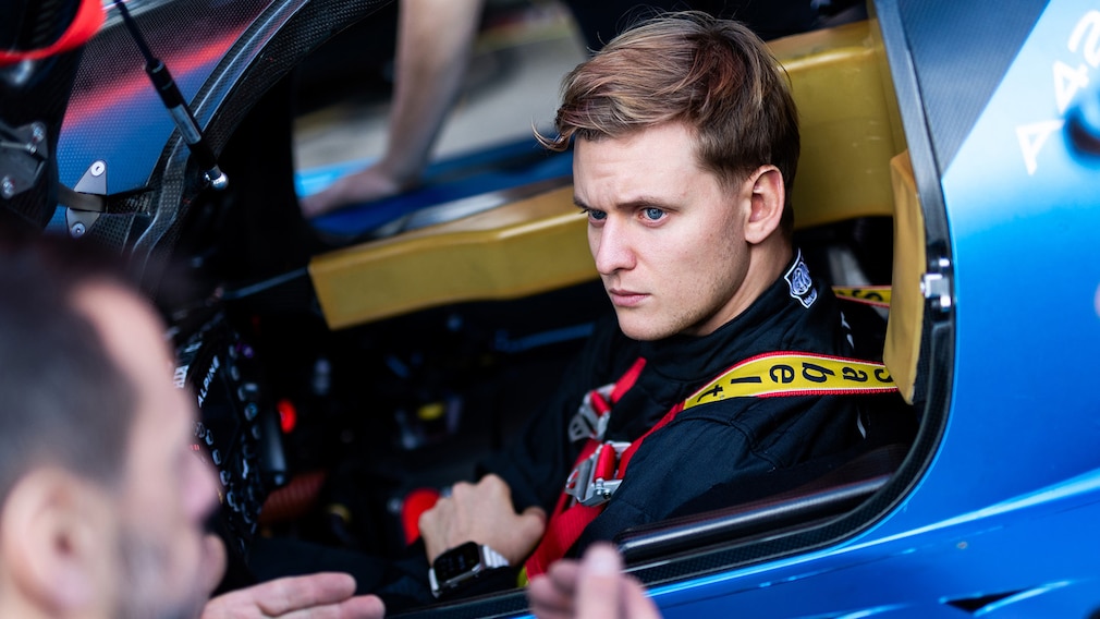 Le Mans 2024: Boom mit Schumacher, Rossi, Porsche, BMW und Co. - AUTO BILD