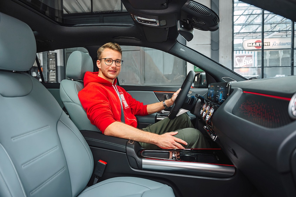 Mercedes EQA
