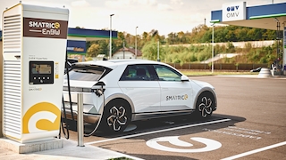 E-Auto-Ladestation von Smatrics für HEM, Laden mit 400 kW