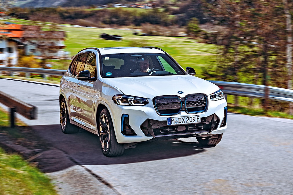 BMW iX3
