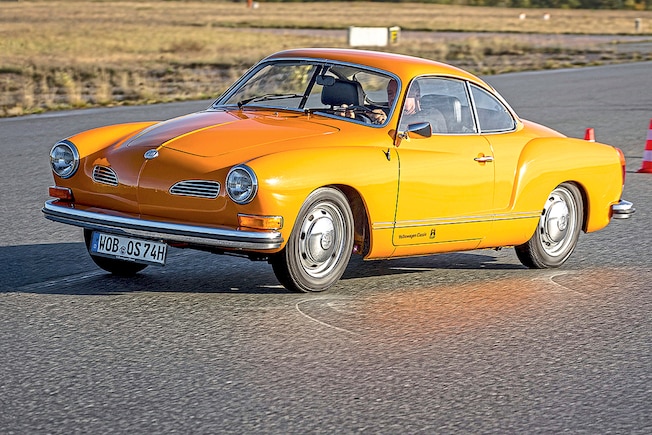 VW KARMANN-GHIA COUPÉ