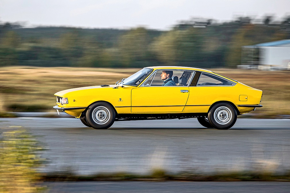 FIAT MORETTI 128 COUPÉ