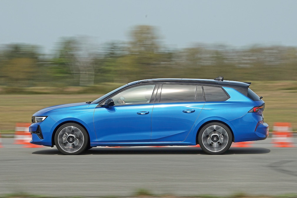 Opel Astra ST 1.2 Turbo Hybrid