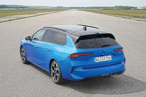 Opel Astra ST 1.2 Turbo Hybrid