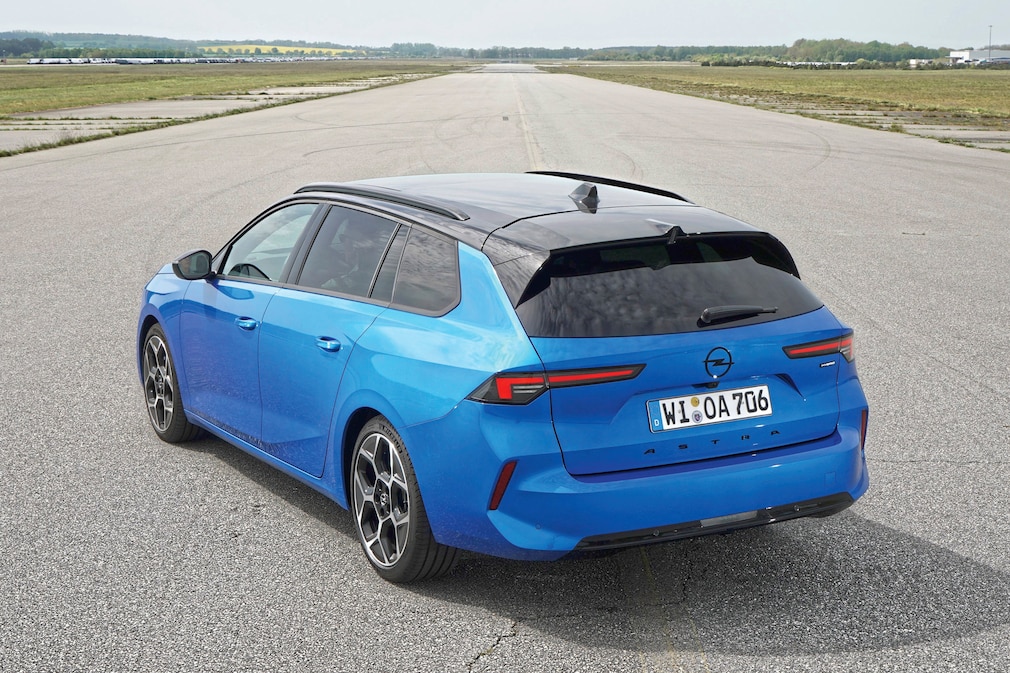 Opel Astra ST 1.2 Turbo Hybrid