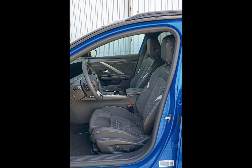 Opel Astra ST 1.2 Turbo Hybrid